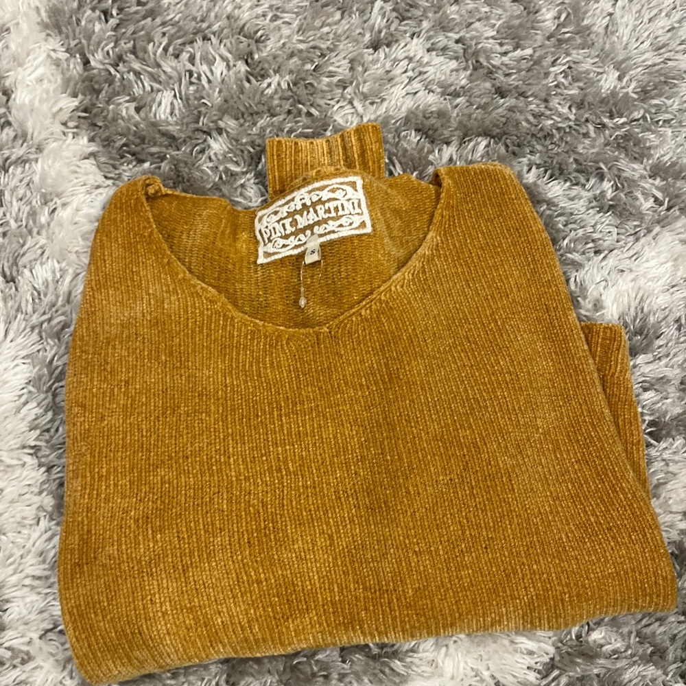 Mustard Knit Top - Picture 2 of 3